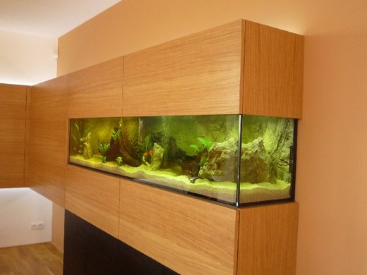 -91-akvarium-v-interieru.jpg