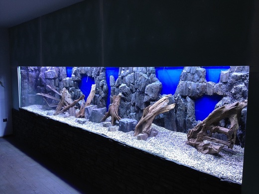 akvarium-550x90x120-5940-litru-2.jpeg